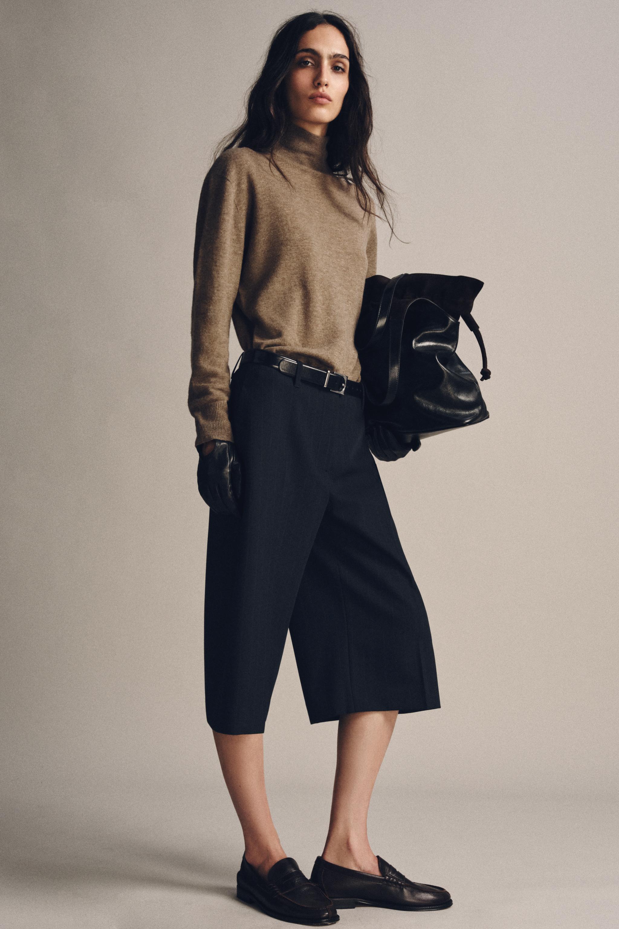 ZW COLLECTION PINSTRIPE LONG SHORTS